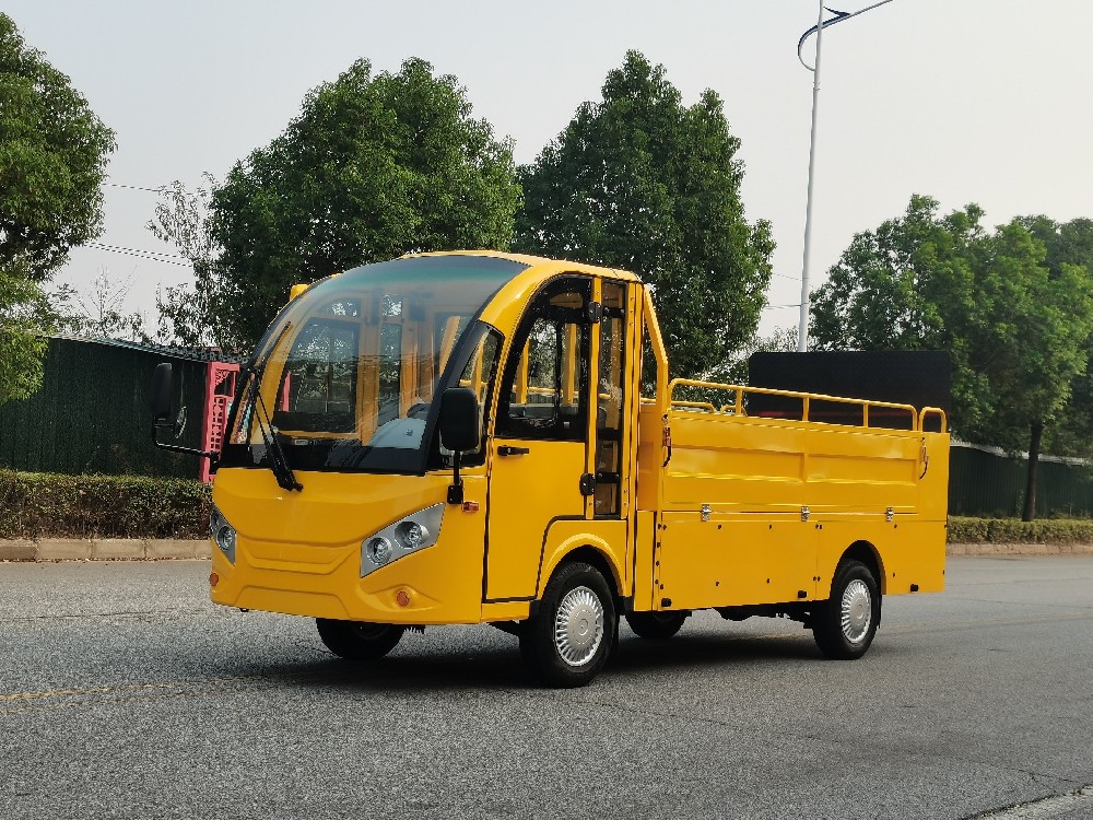 2座封閉帶液壓尾板電動貨車